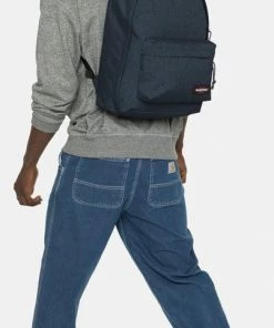Beste Pirce 🌟 Eastpak - Out Of Office - Rugzak - 27 Liter - Triple Denim 😀 -ACROPAQ Shop 402x840 2