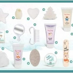 Goedkoop 🧨 A.K.A. Adventskalender 2022 - Voor Dames - Met 24 Verzorgingsproducten - Adventskalender - Beauty En Bodylotion – Badbruisballen – Douchegel - Shampoo En Nog Veel Meer - Kerstkalender Tiener ⭐ -ACROPAQ Shop 550x246