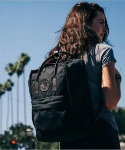 Kopen ⌛ Fjallraven Fjällräven Kånken No. 2 Laptop 15" Black Unisex Rugzak - Black 🛒 -ACROPAQ Shop 550x342 1