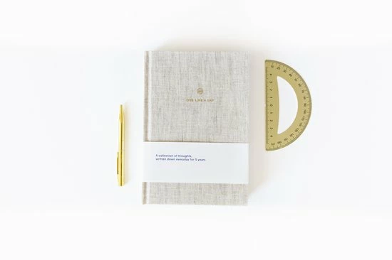 Flash-uitverkoop ✨ A-Journal One Line A Day - Dagboek - A Five-Year Memory Book ✨ 5 Flash-uitverkoop ✨ A-Journal One Line A Day - Dagboek - A Five-Year Memory Book ✨ - Afbeelding 3