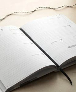 Flash-uitverkoop 🔥 HEE Goodies Agenda 2023 Volwassenen A5 Jaaragenda 2023 Weekagenda Zwart Wit (groot: Halve A4) 🛒 -ACROPAQ Shop 550x366 95