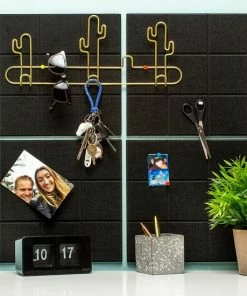 Top 10 👍 Funky Felt Zelfklevend Vilten Prikbord - Prikbord - Set Van 4 Stuks - Incl. 20 Punaises - Vierkant - 1 Stuk = 30 X 30 X 1 Cm - Zwart ✨