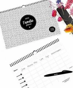 Beste Verkoop 😀 Zoedt - Familieplanner 2023 - A4 - Met Boekenlegger Voor Namen - Zwart Wit - Ringband 🛒 -ACROPAQ Shop 550x704 4